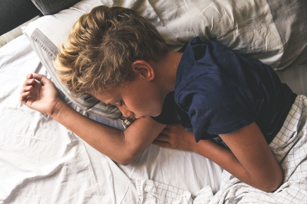 استراتيجيات تعزيز النوم الصحي لدى الأطفال